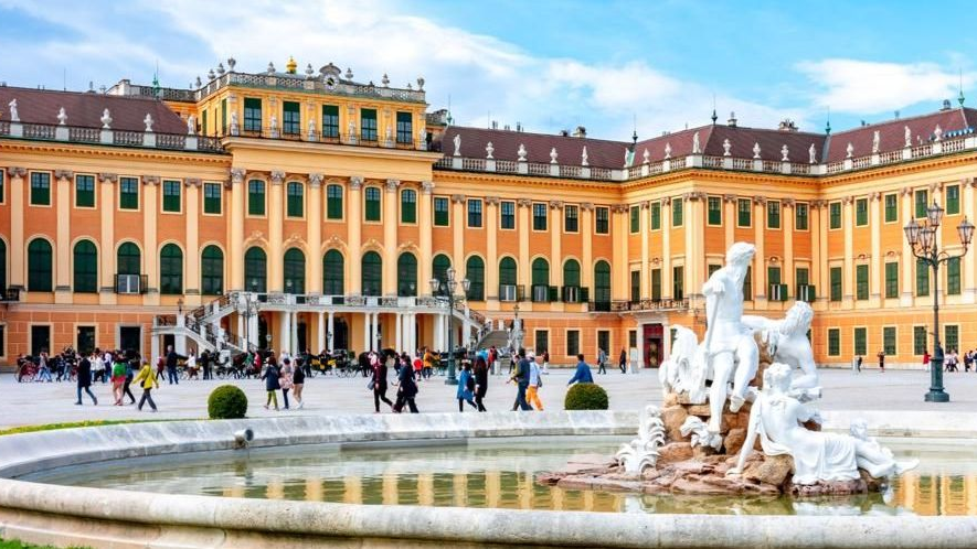 Schönbrunn Palace in Vienna with Neptune Fountain