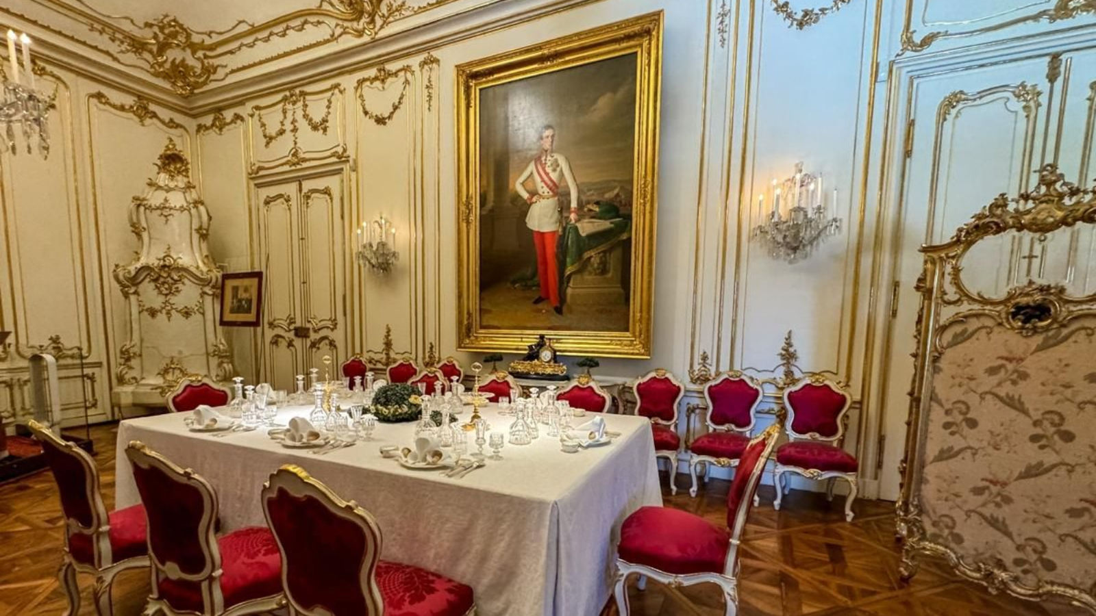 Schönbrunn Palace interior
