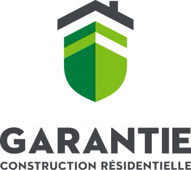 Logo de GARANTIE Construction Résidentielle avec un écusson vert et une icône de toit gris