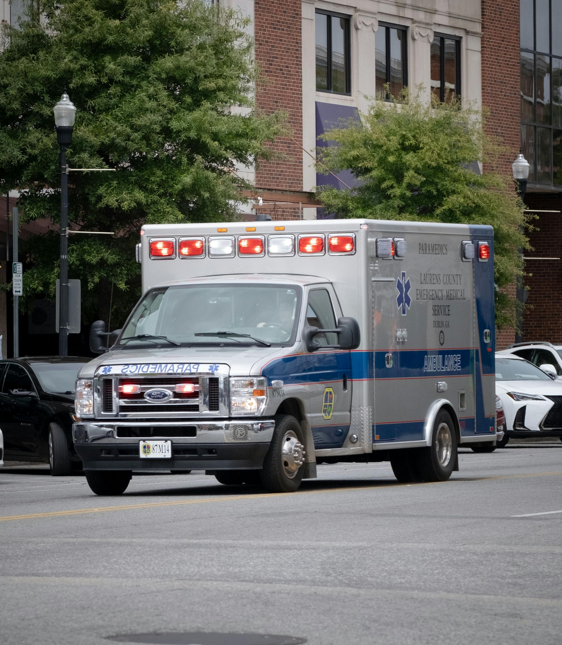 Rescue Ambulance carrying patient with transport ventilator LSP Autovent 3000