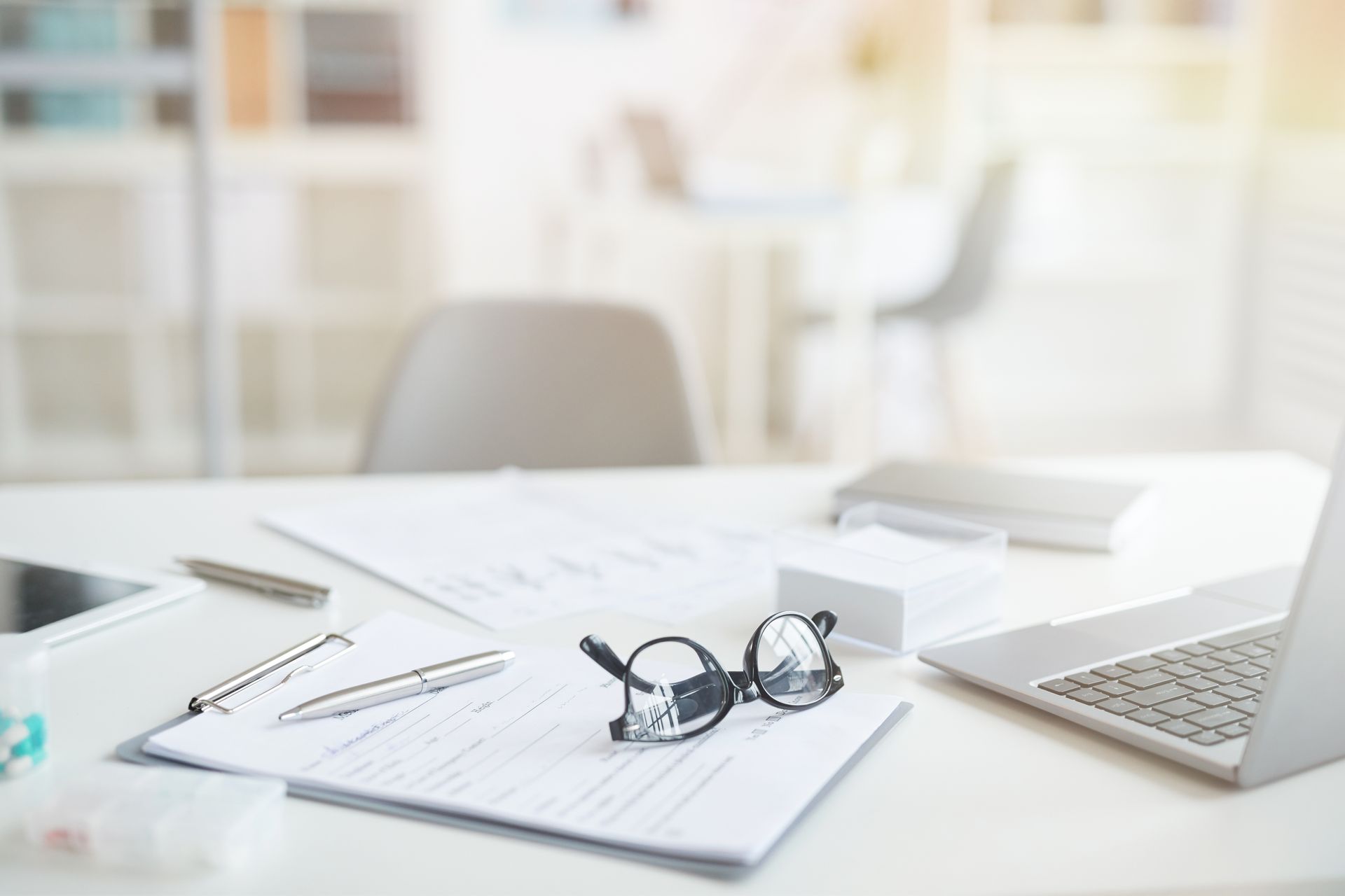Business contract review — business consulting