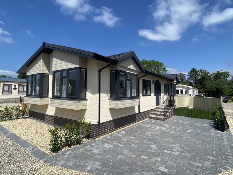 Professional Static Caravan Cleaning Service