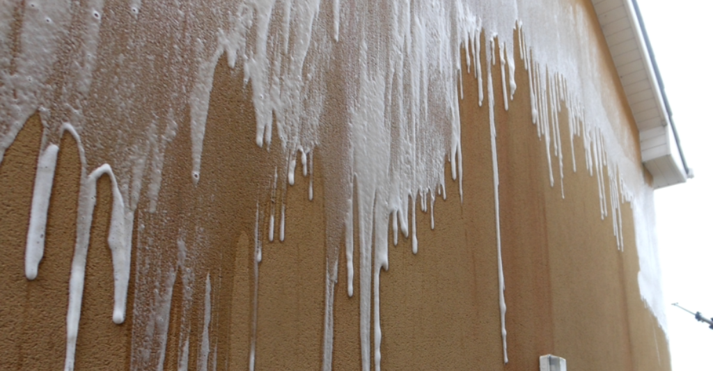 Example of soft washing techniques to clean render