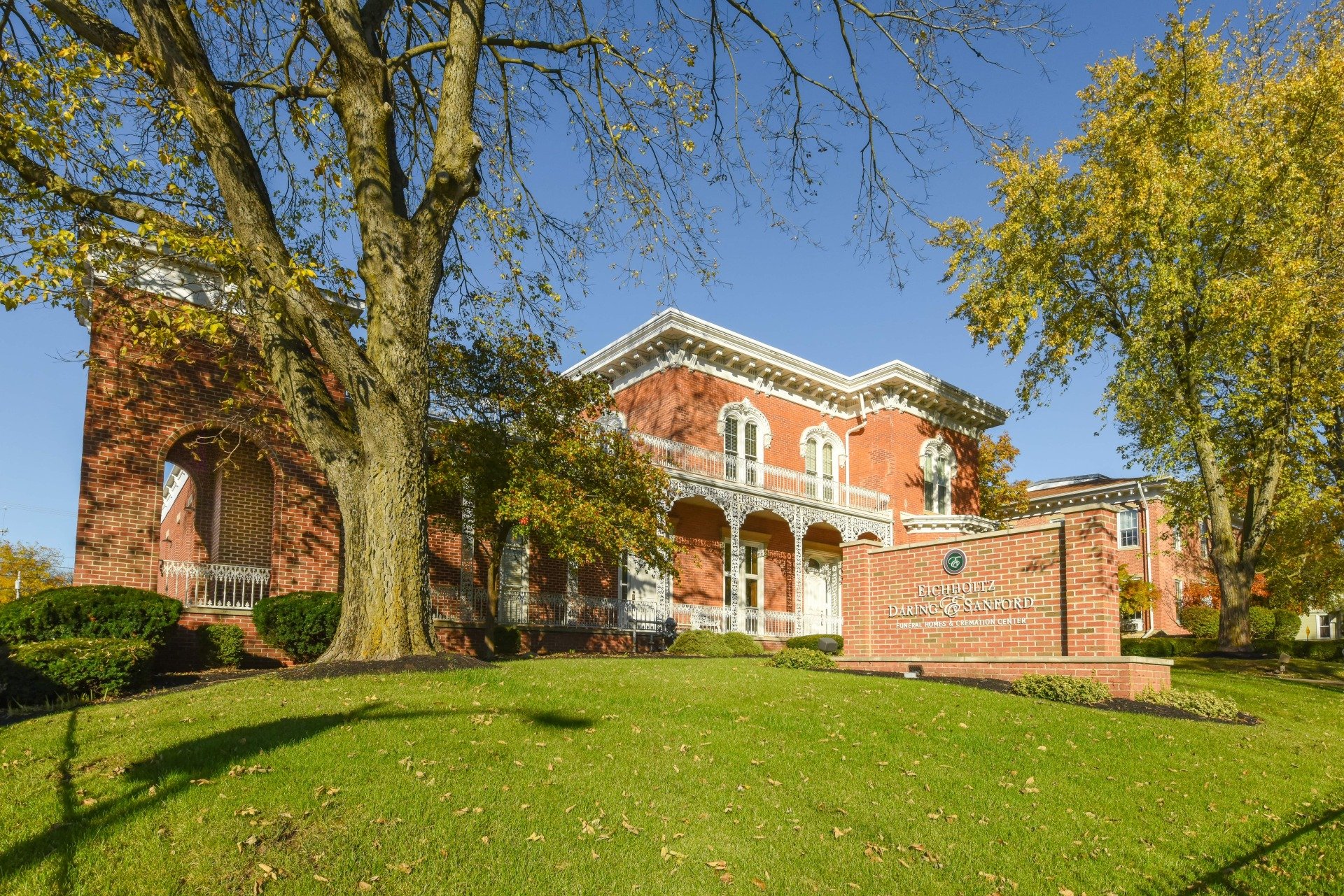 Eichholtz Daring & Sanford Funeral Home Ohio