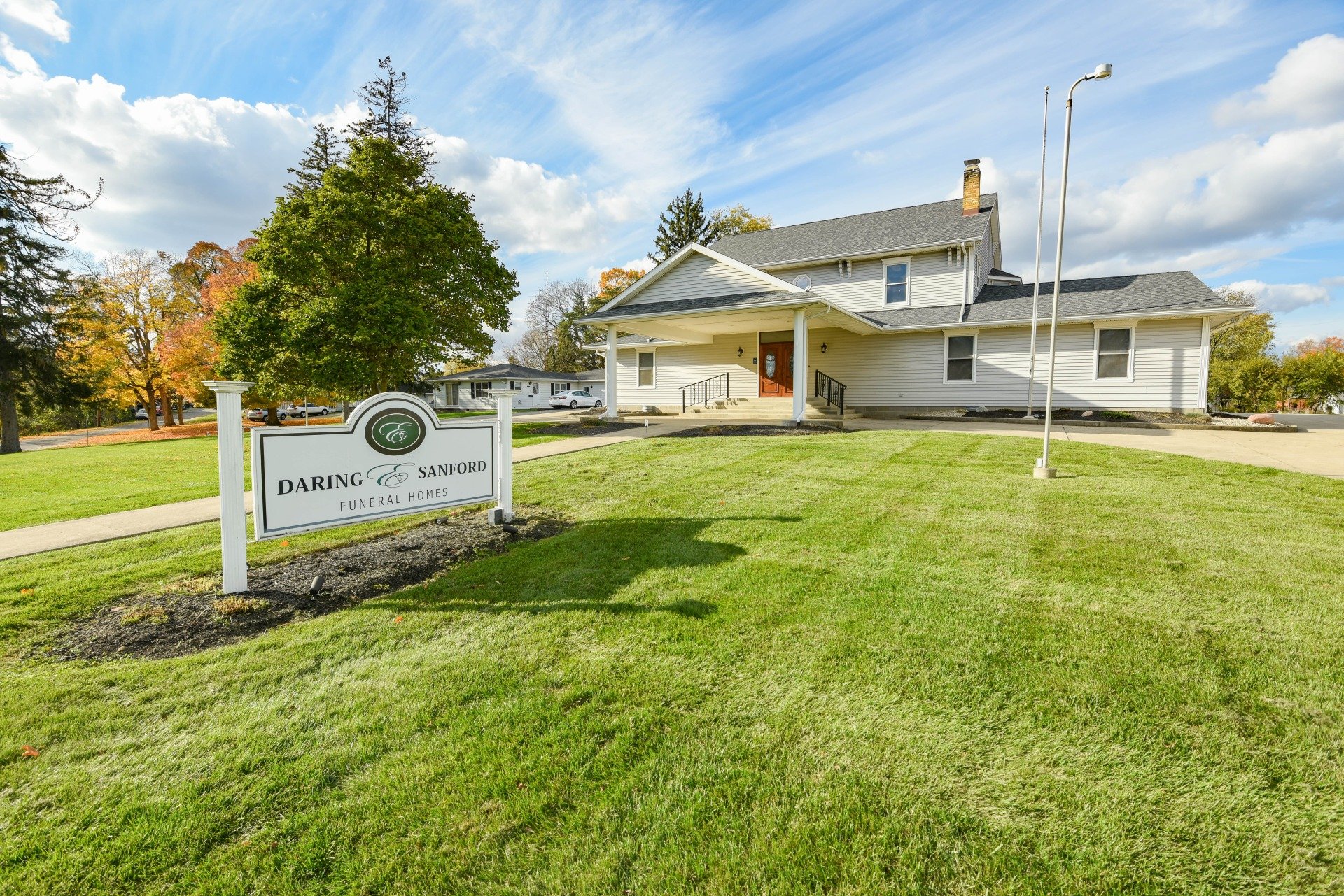 Eichholtz Daring & Sanford Funeral Home Ohio