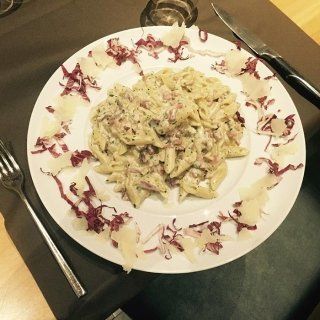 pasta corta con sugo