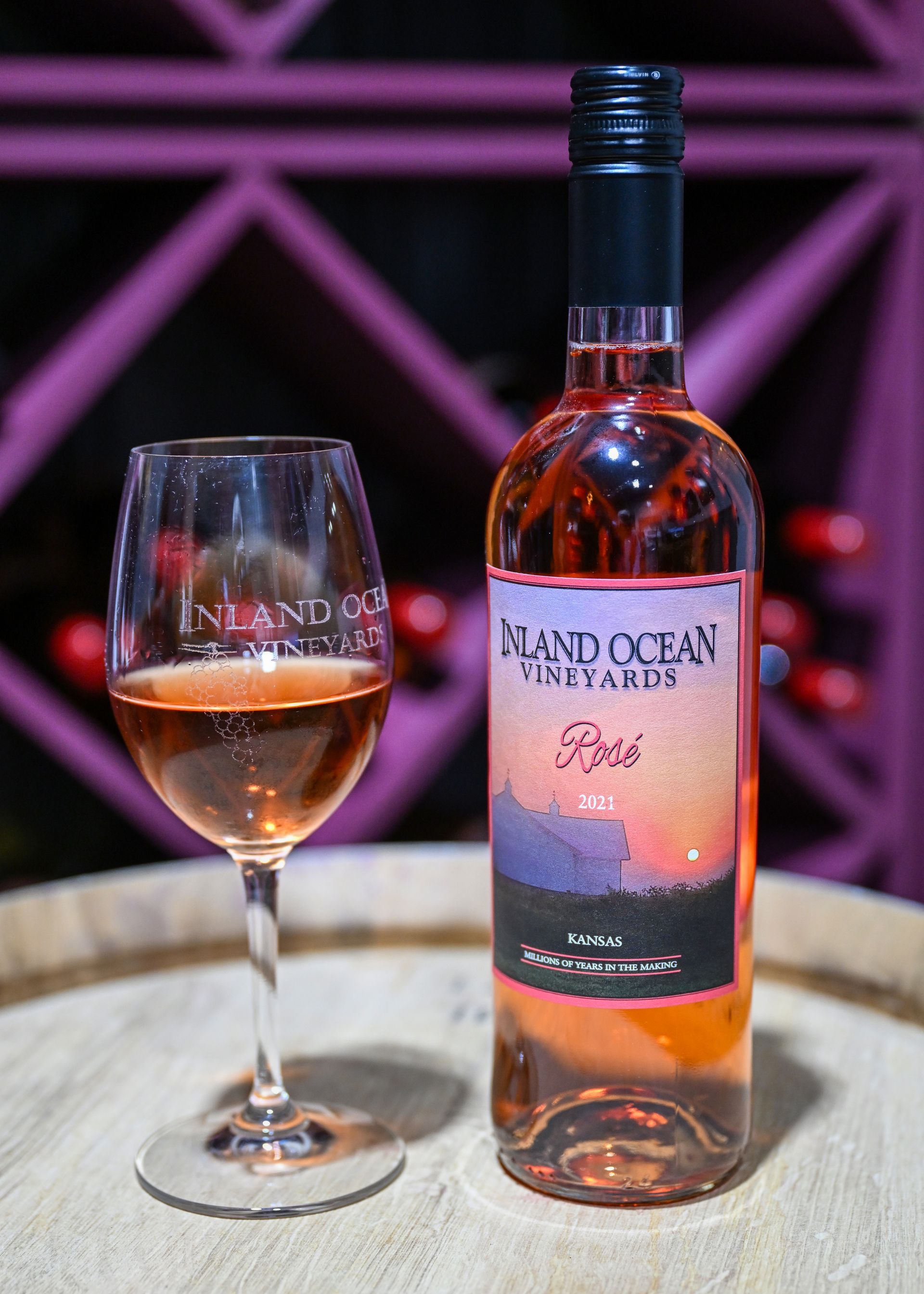 marquette rosè wine inland ocean vineyards hutchinson ks, Kansas Wine