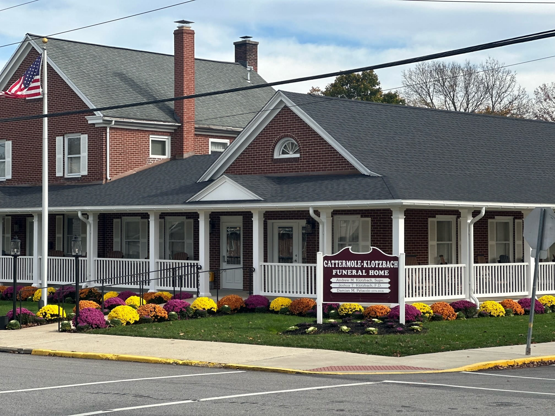 The exterior of Campbell-Ennis-Klotzbach Funeral Home.