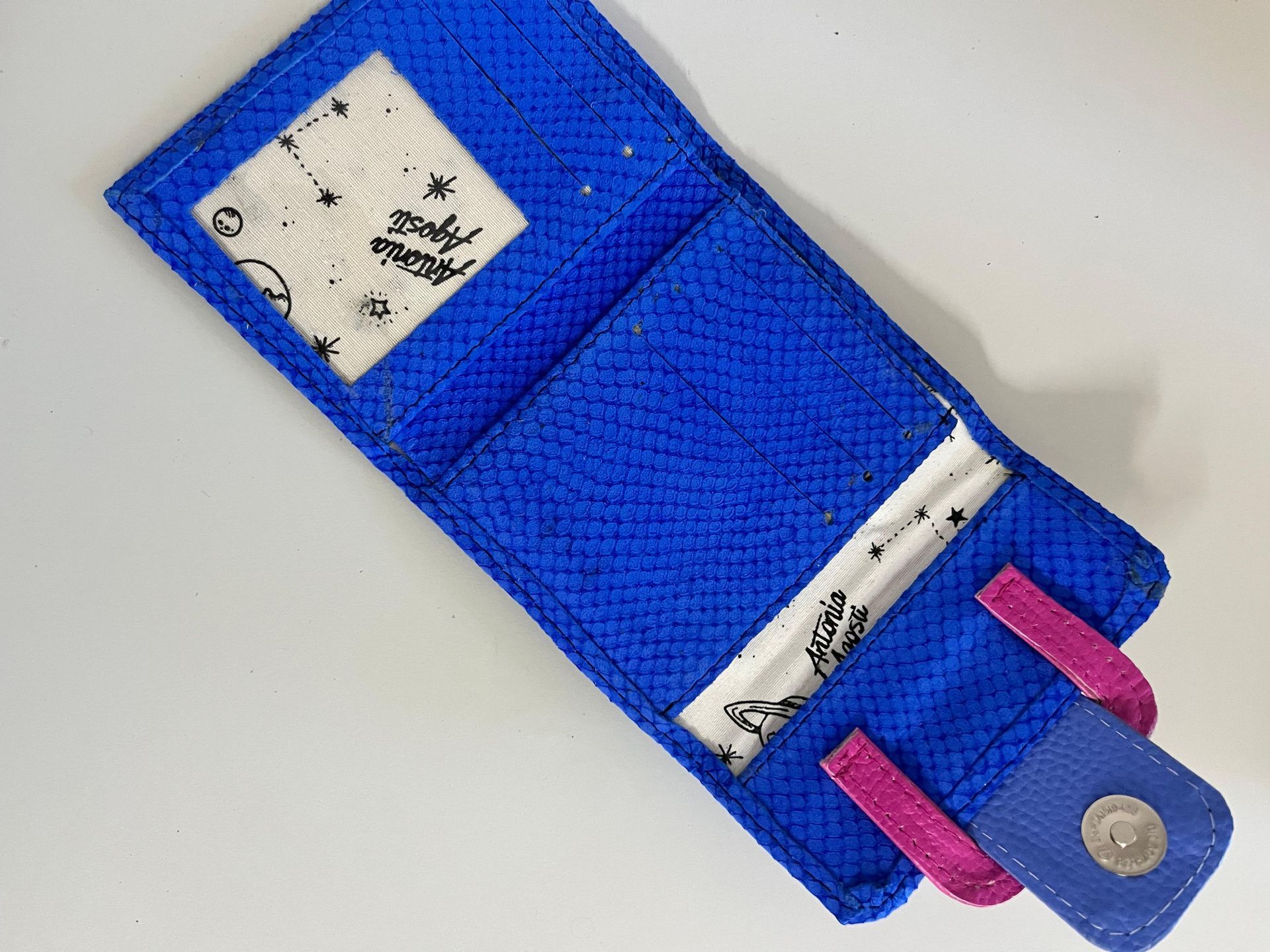 Billetera Jordania azul