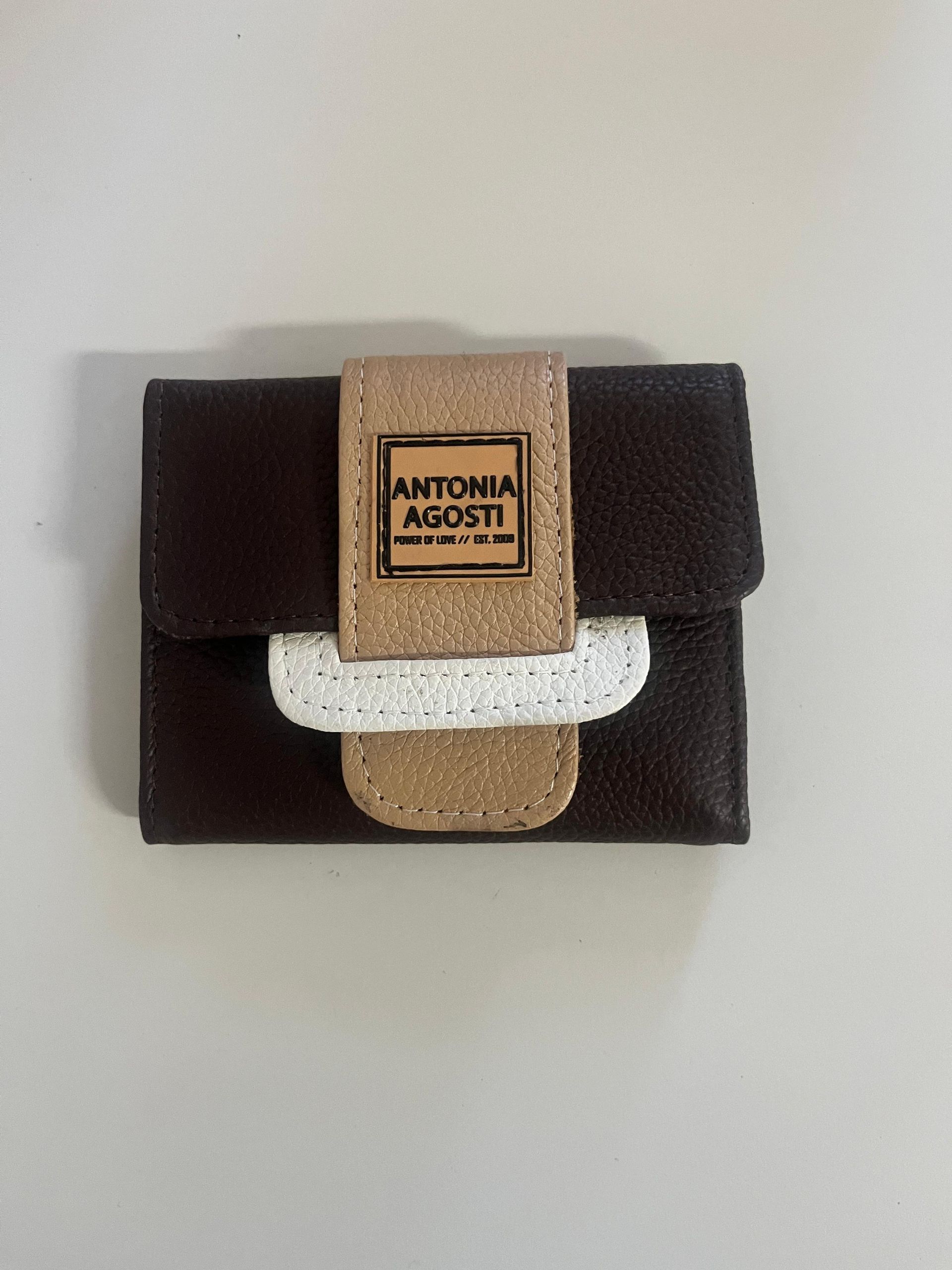 Billetera Jordania choco y beige