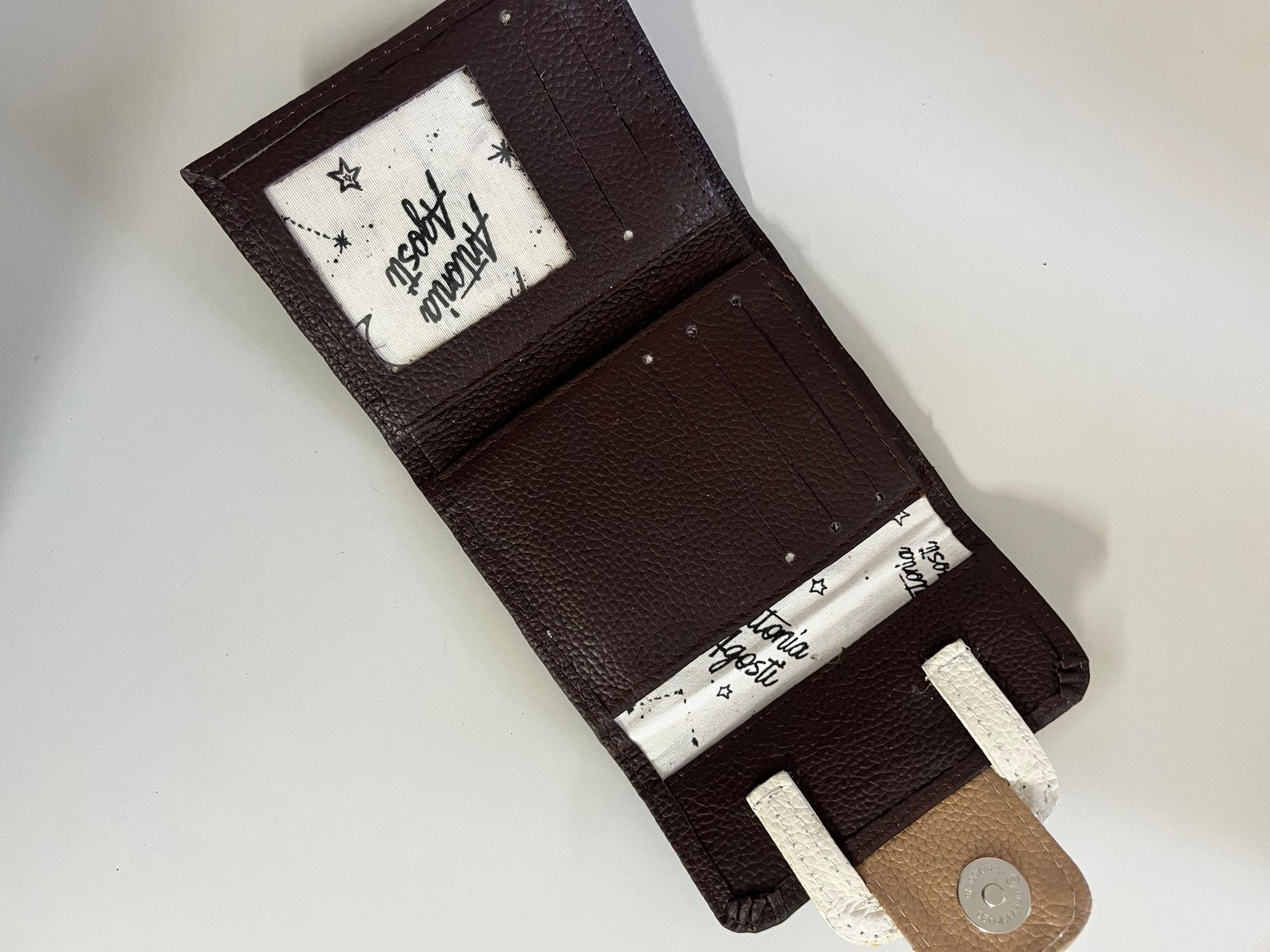 Billetera Jordania choco y beige
