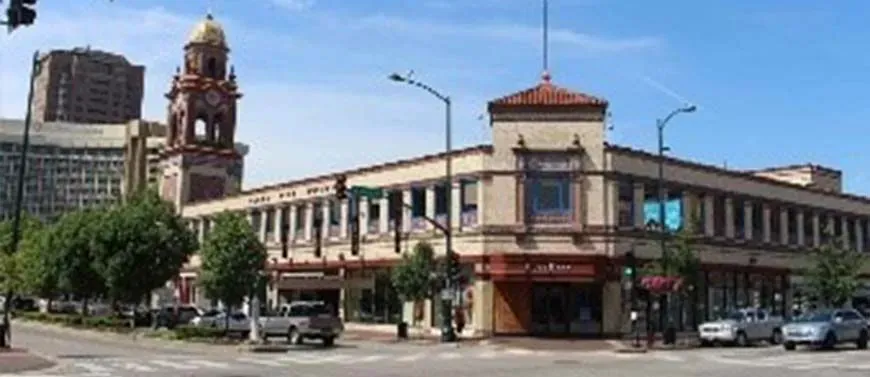 Plaza Time Building