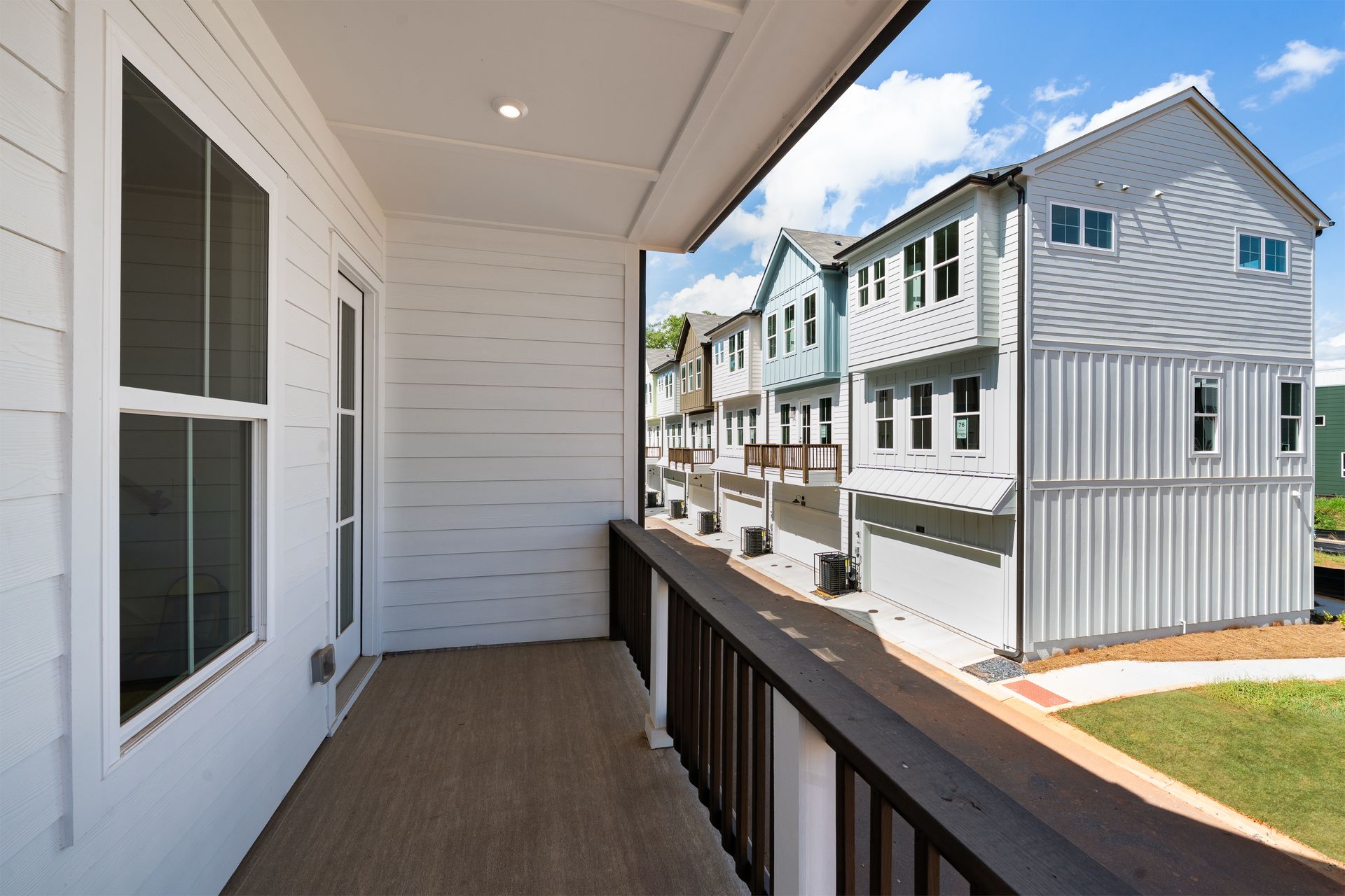 Songbird Apartments Balcony