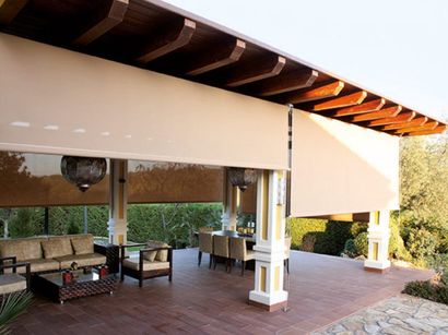 Promoção Toldo em Rolô O toldo em rolô é uma solução prática e moderna para proteger ambientes contra sol, vento e excesso de luminosidade. Ideal para varandas, sacadas, áreas gourmet e espaços comerciais, oferece conforto, privacidade e um visual elegante. A DecorPrime trabalha com toldos em rolô sob medida, produzidos com materiais de alta qualidade, opções manuais ou motorizadas e instalação profissional em São Paulo.