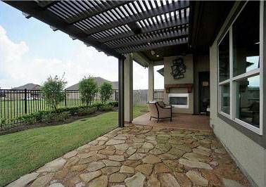 Aluminum pergola in Mission Hills Ranch