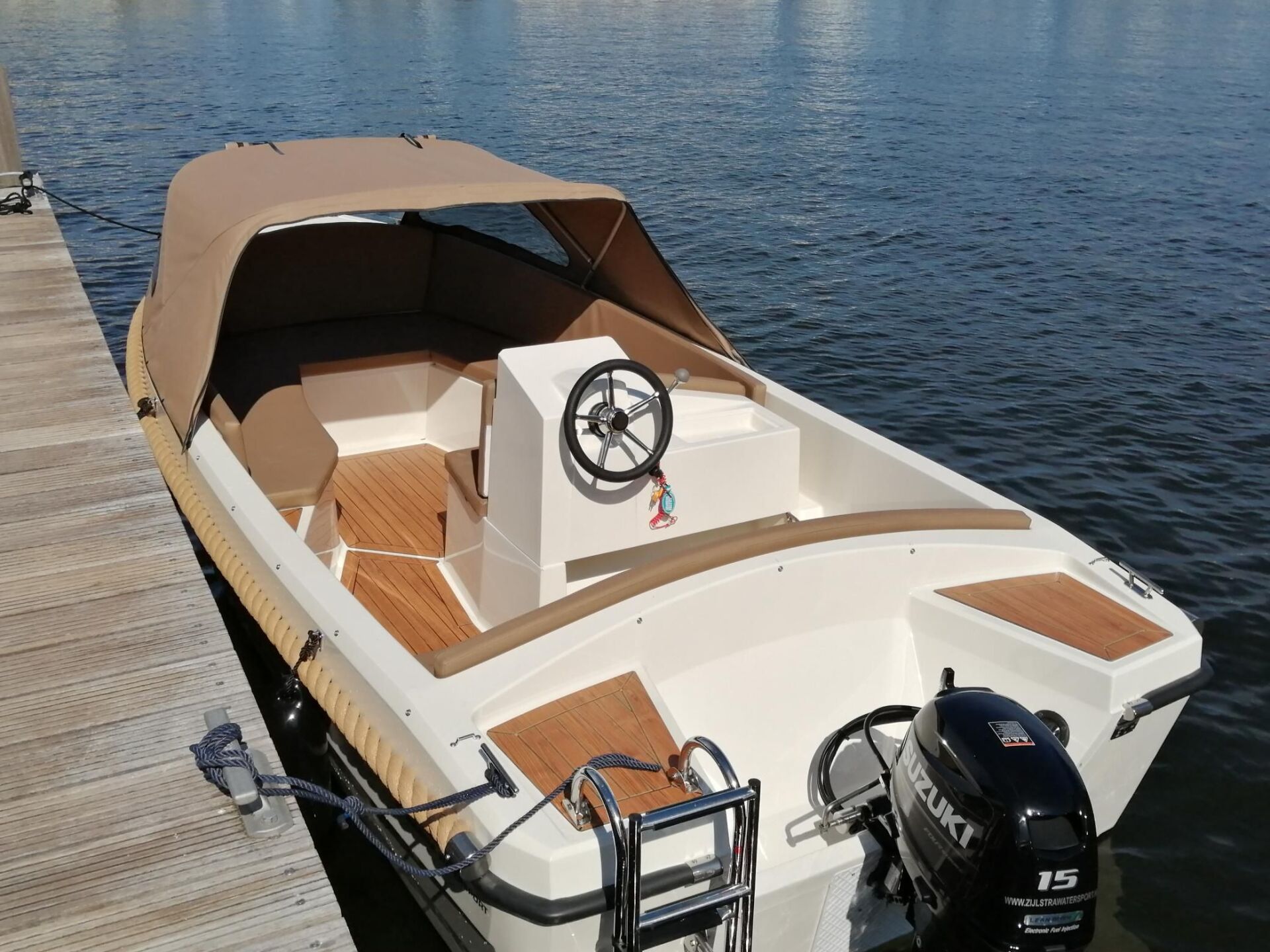 HZ 495 De Luxe van Roalco Bootverhuur & Watersport in Harderwijk