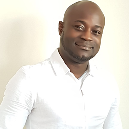 Coach Kenny Odetunde