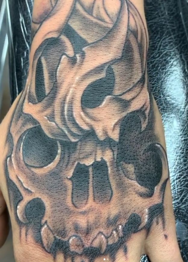Tattoo by Tom Kelly at The Widow's Son Tattoo Co. in Gilbertsville, PA — a bumblebee in colour