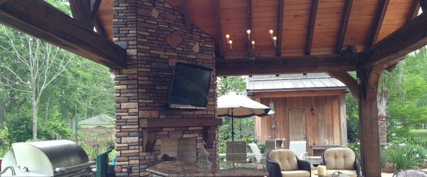Nice and Cozy Outdoor Living Space