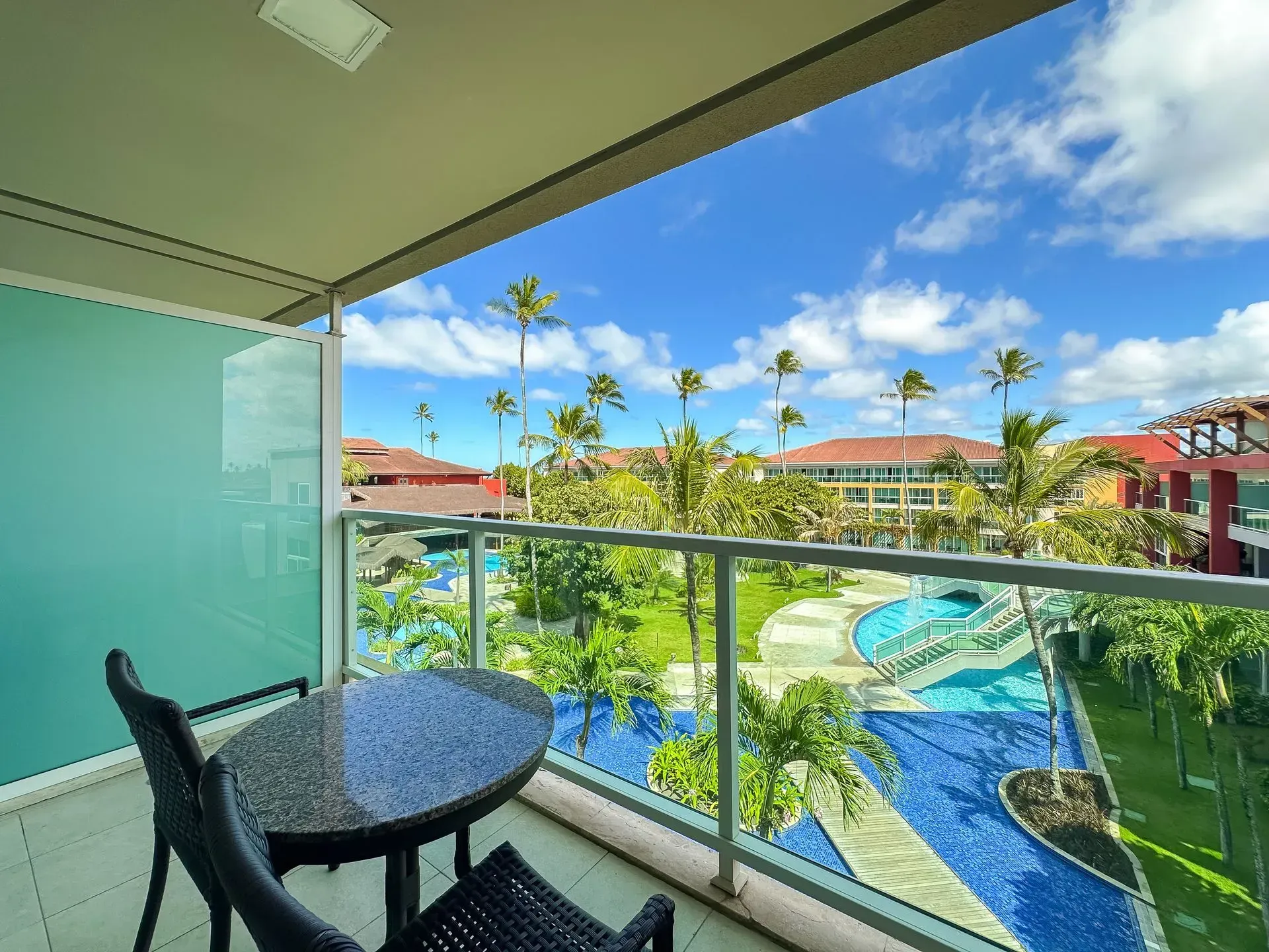 Quarto Luxo Vista Piscina varanda privativa Enotel Porto de Galinhas