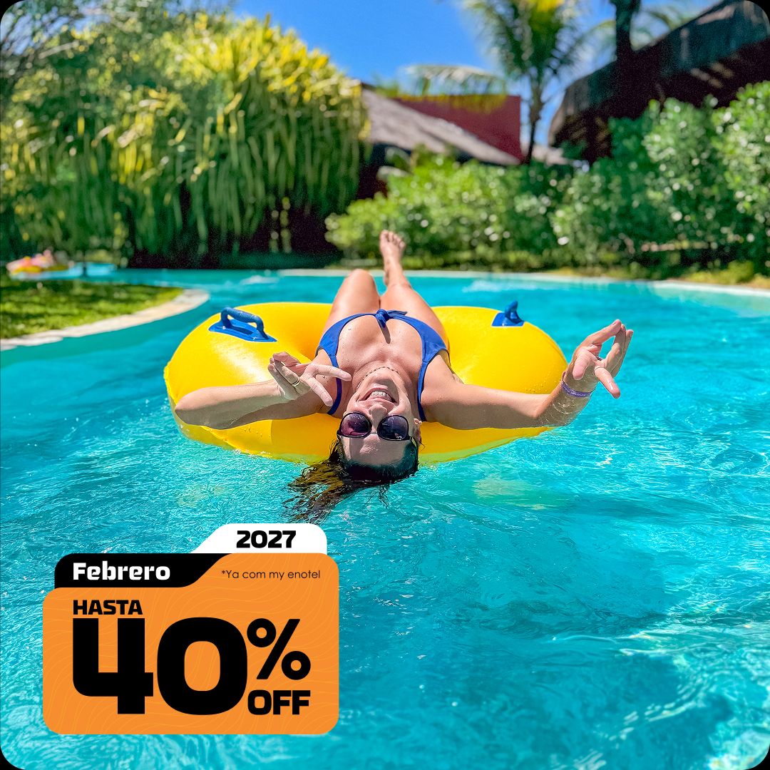 Fevereiro é um mês em que as pessoas fogem do estresse ou buscam pacotes de Carnaval. Como a foto transmite muita paz e diversão leve, você pode usar uma microcópia próxima a essa imagem focada no descanso: