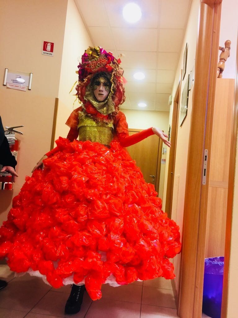 abito carnevalesco rosso
