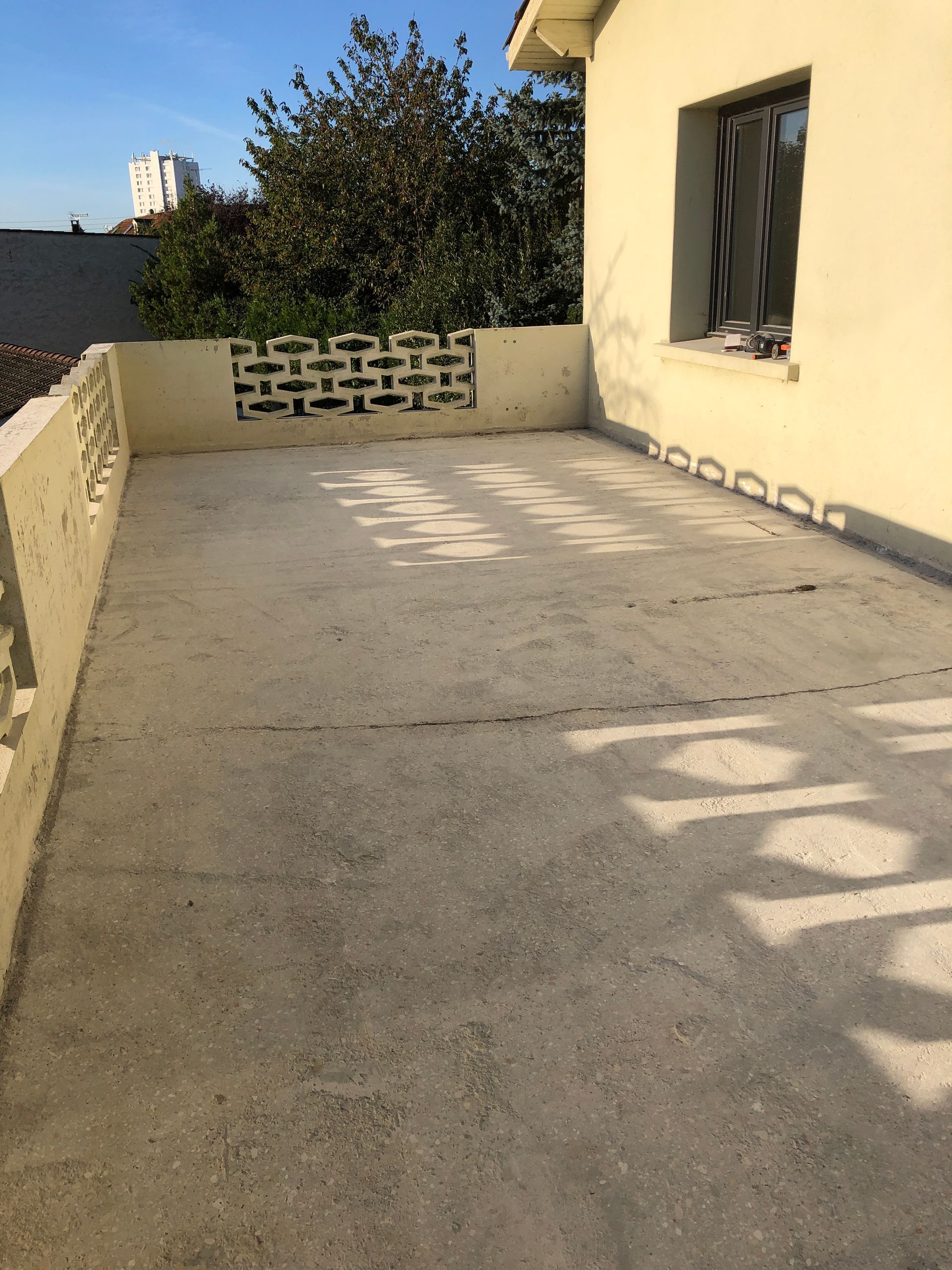 Étanchéité liquide polyuréthane  avant