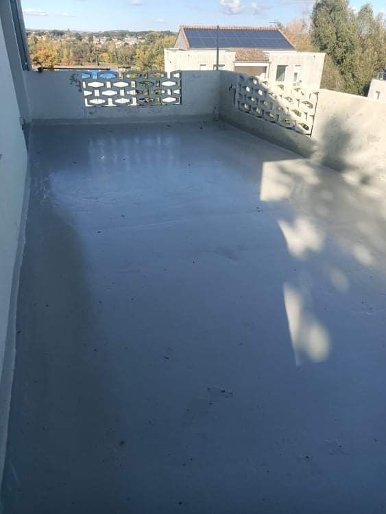 Étanchéité liquide polyuréthane après