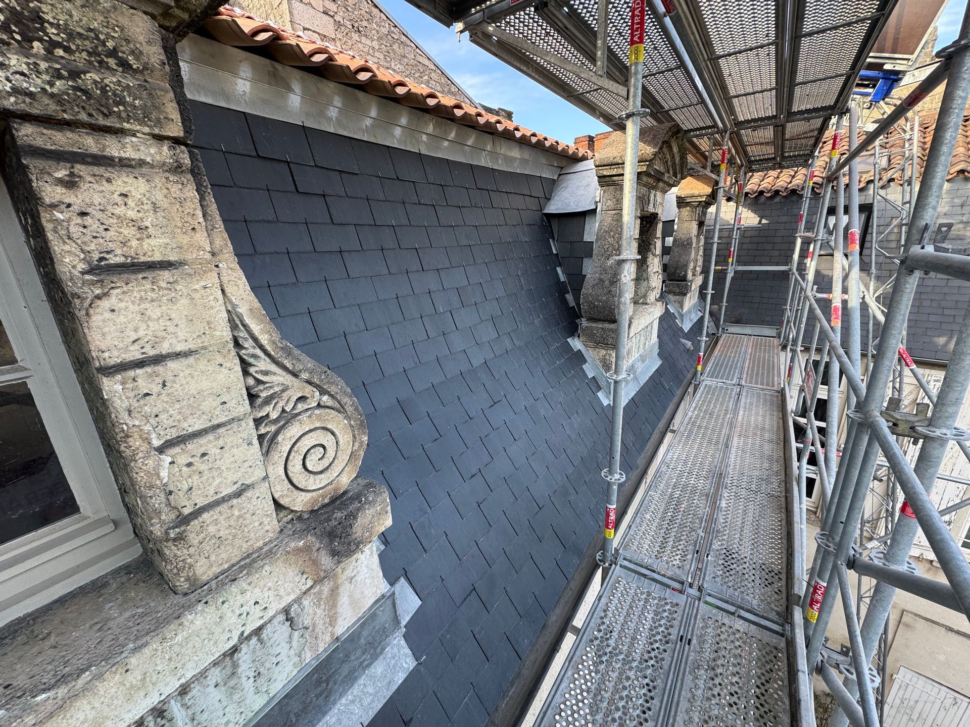 Travaux de couverture en ardoise