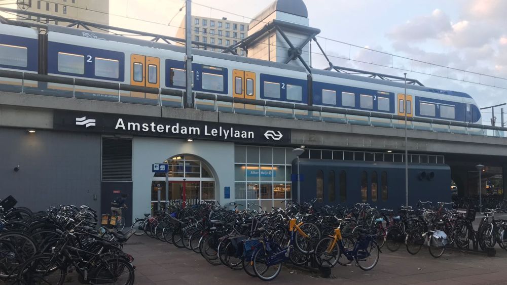 Taxi station Lelylaan