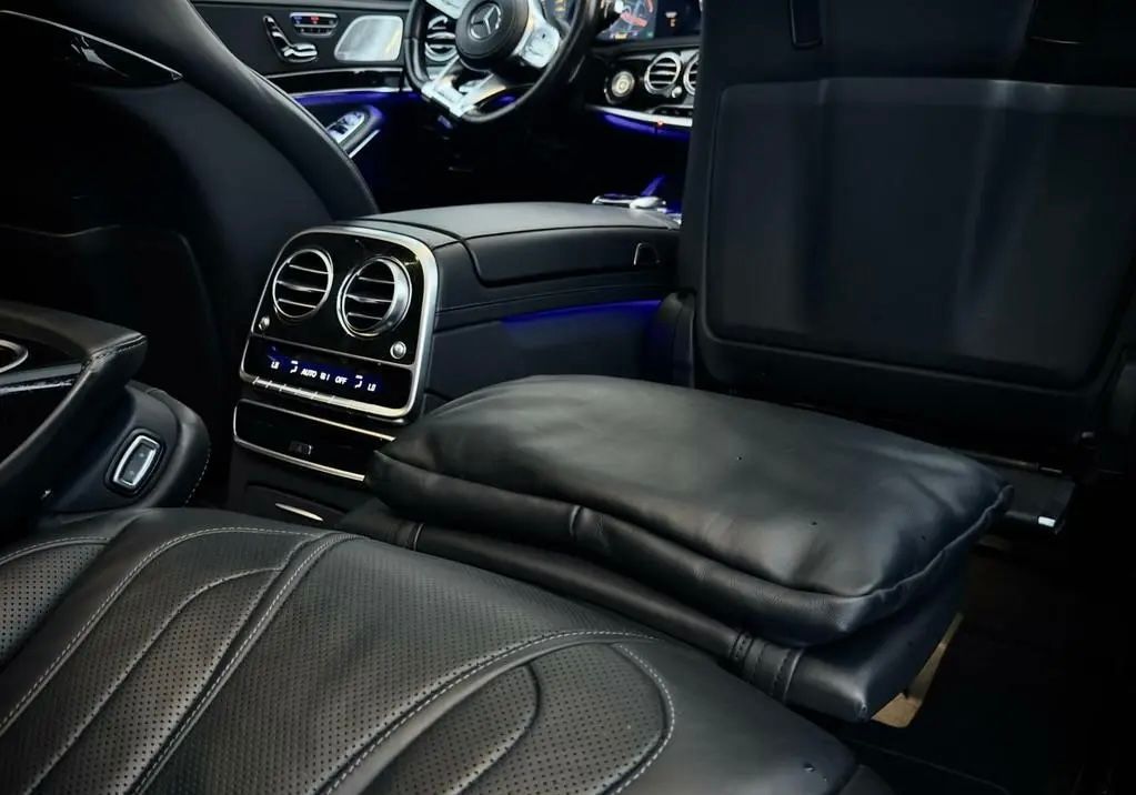 rent a car with driver in Amsterdam