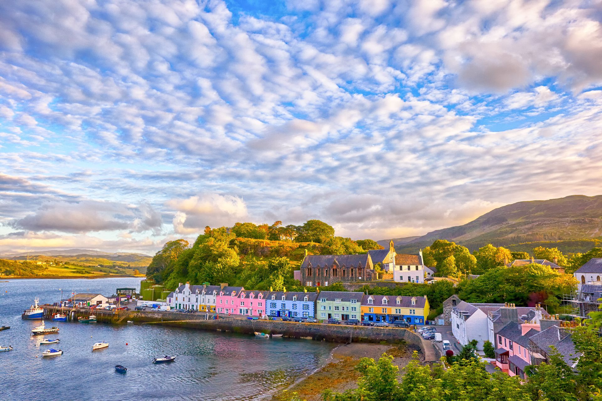 Visit Scotland and take a private guided tour to Isle of Skye