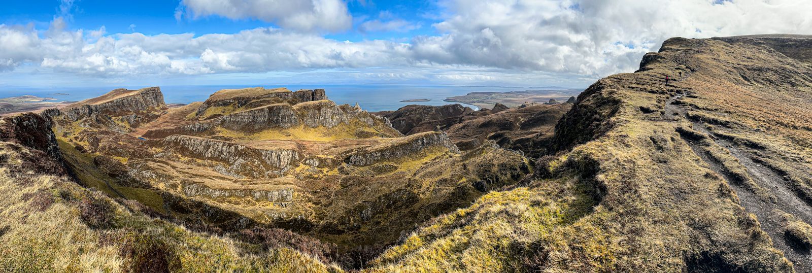 Visit Scotland and take a private guided tour to Isle of Skye