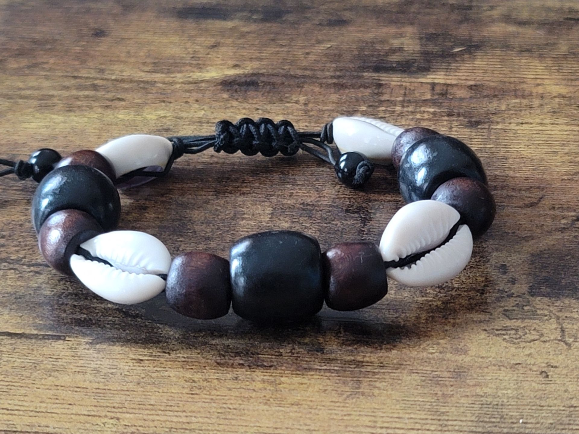 Tas tas Men's Dark Wood Jumbo Bead and Cowrie Shells Bracelet for him