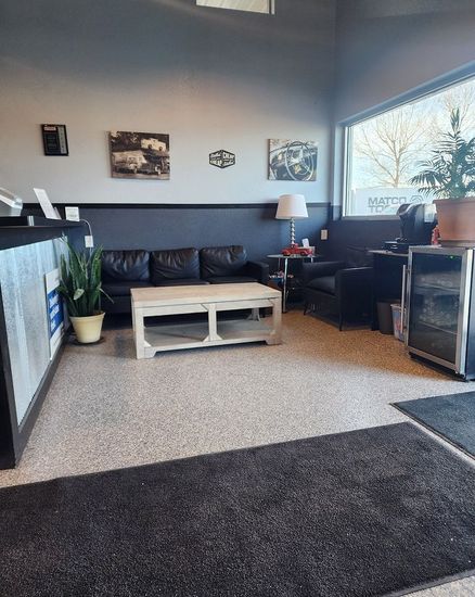 lobby | Brandon's Body Shop & Repair