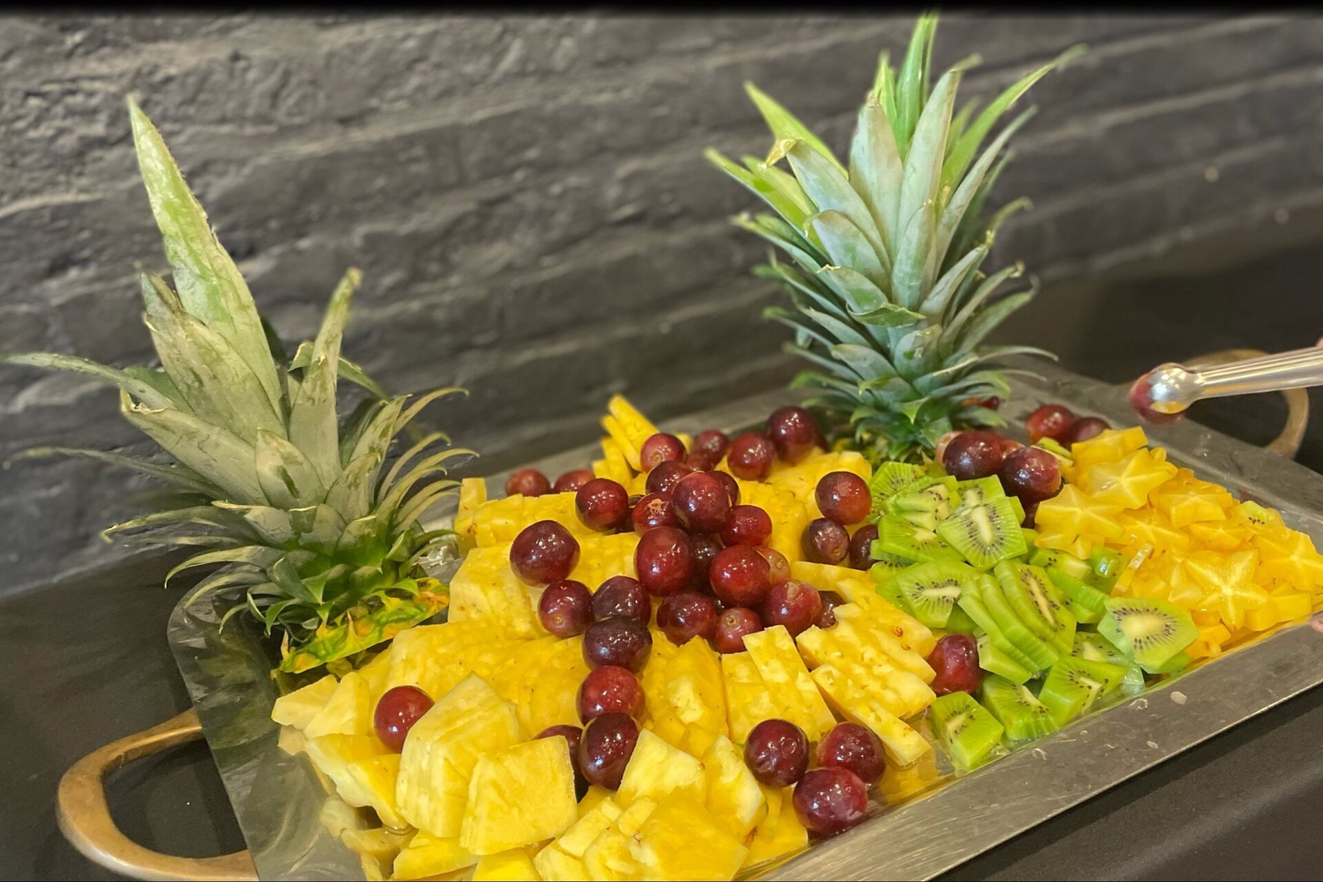 Fresh Seasonal Fruit Tray