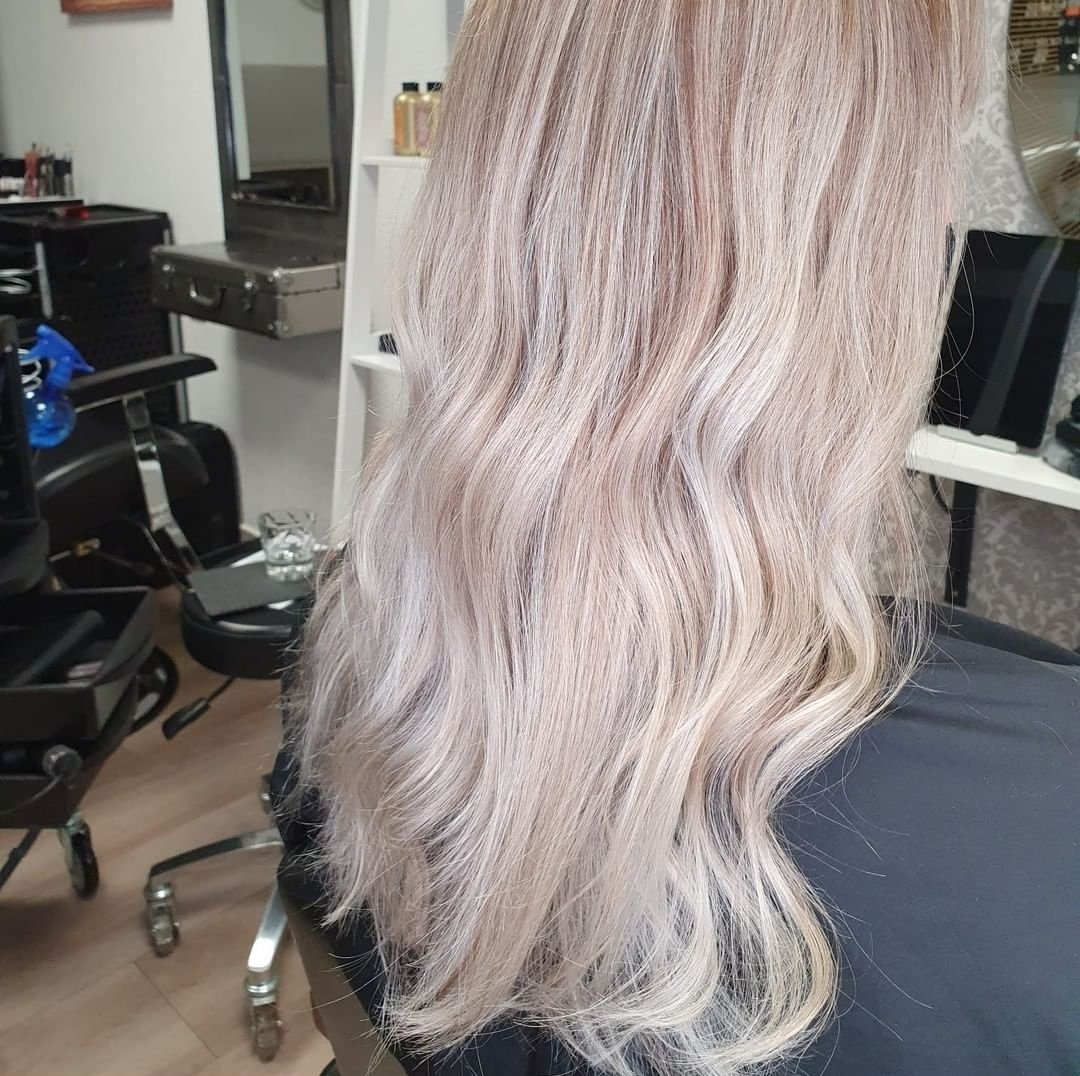 blond-kuehl-farbe-salon
