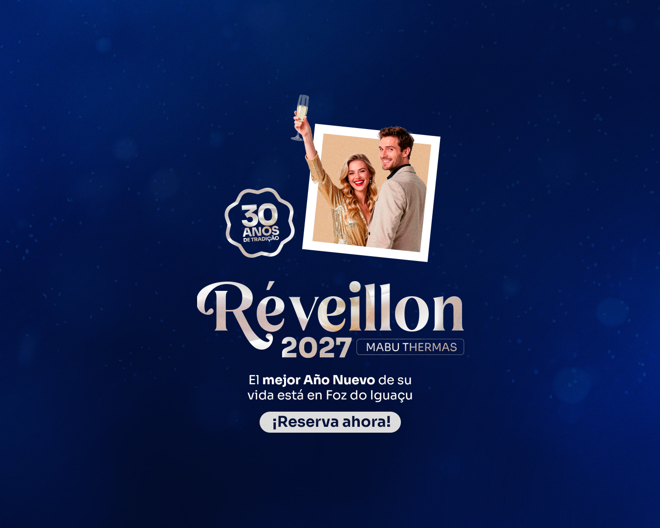 Promoção Réveillon 2027 em fundo azul com um casal sorridente e o botão “Reserve agora!”