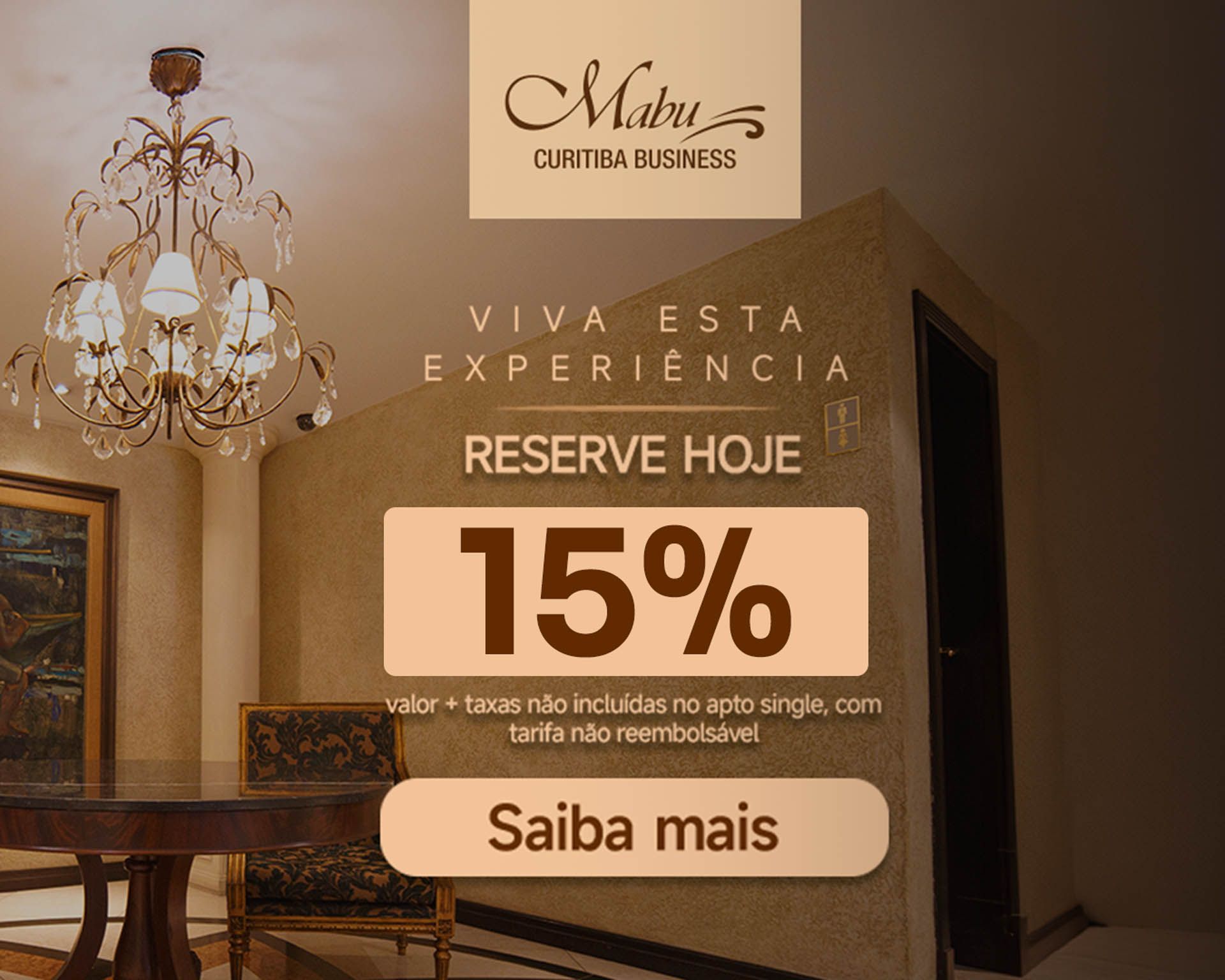 Anúncio de reserva de estadia com 15% off em hotel sofisticado, com quarto elegante e lustre