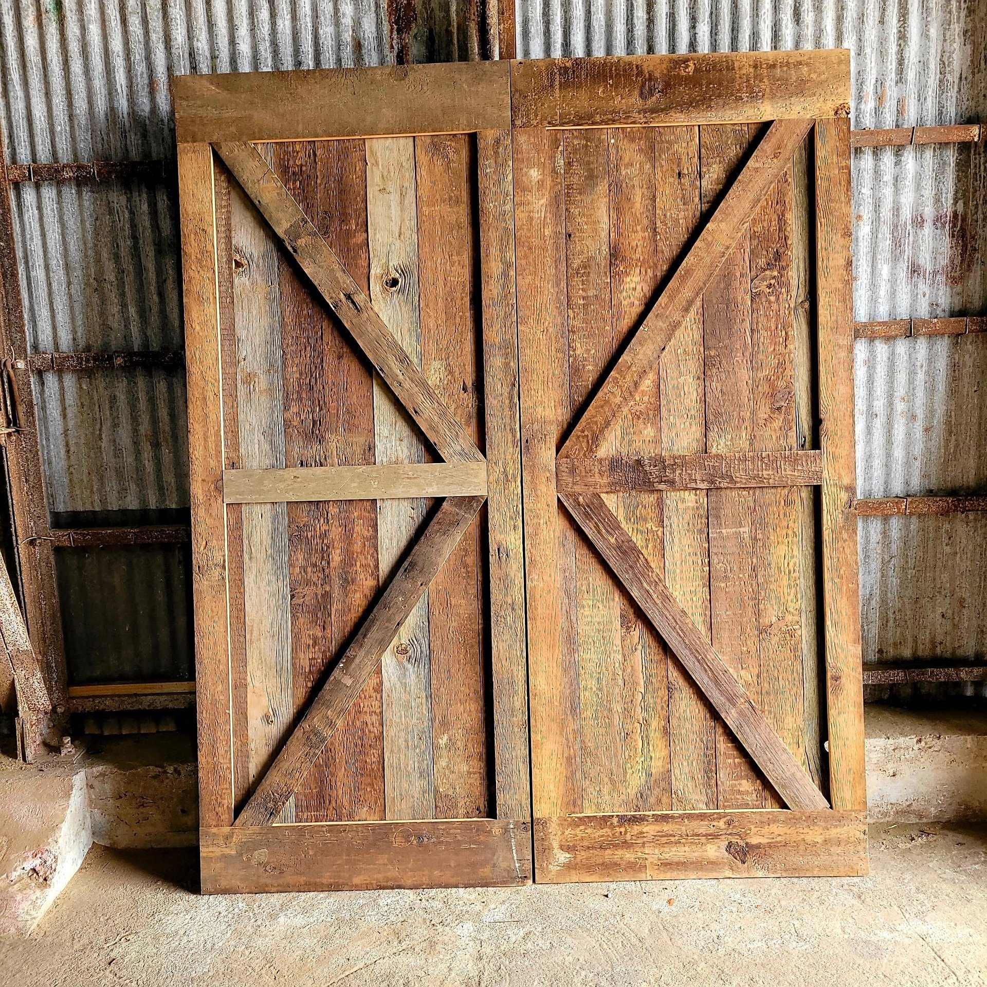 reclaimed wood barn doors
