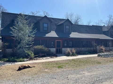 New paint on house