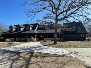 New paint on house