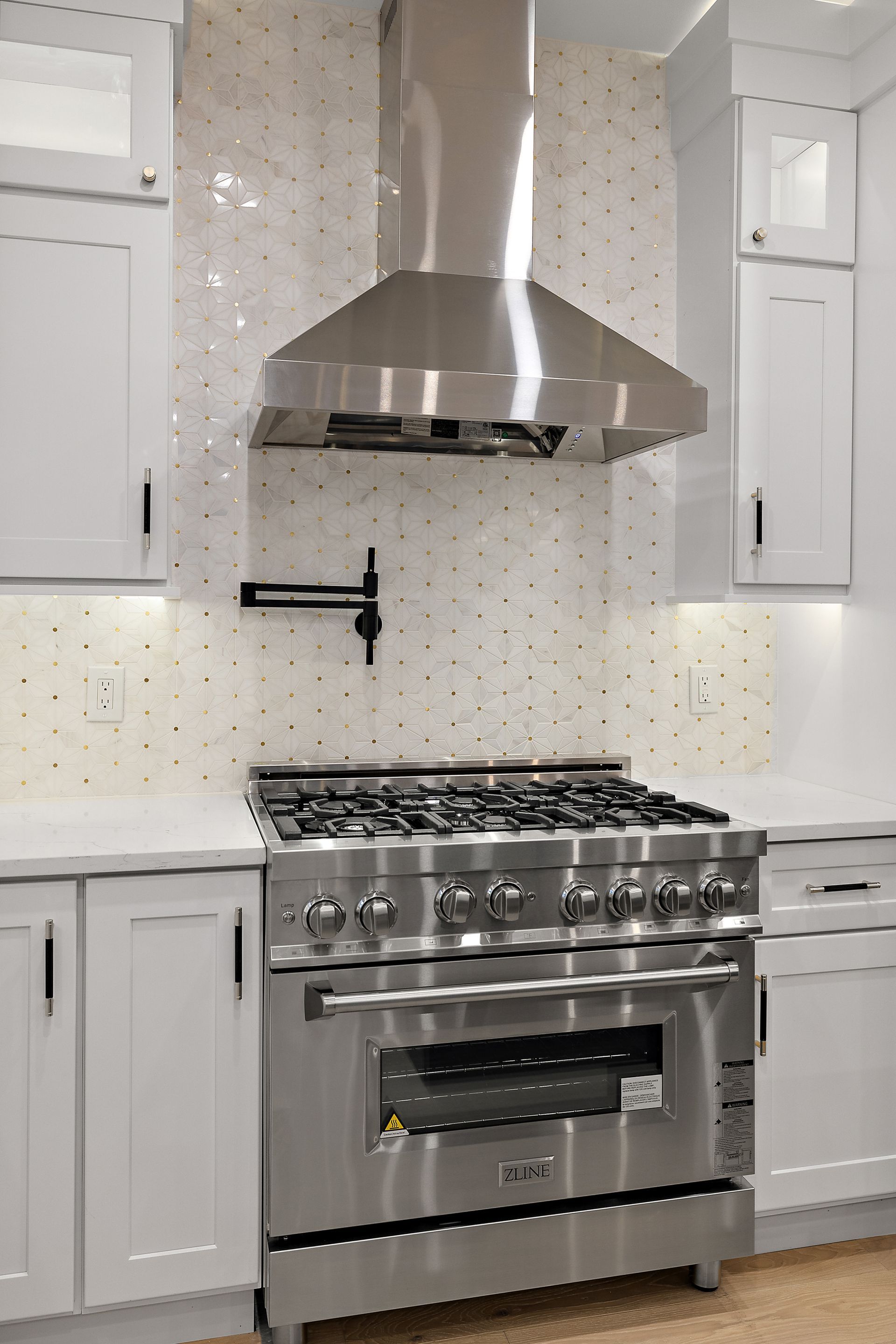 Kitchen 6