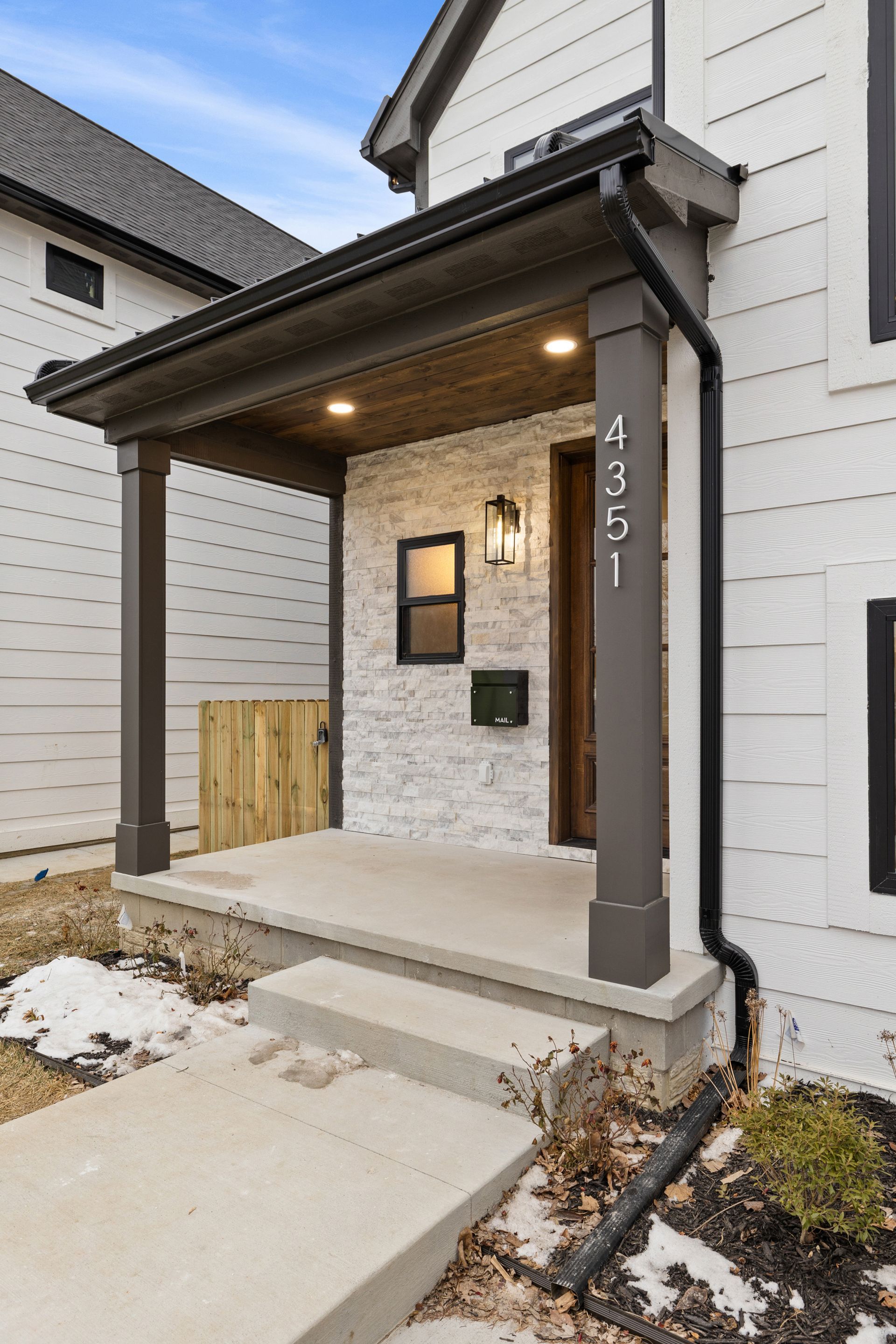 Home Fronts1