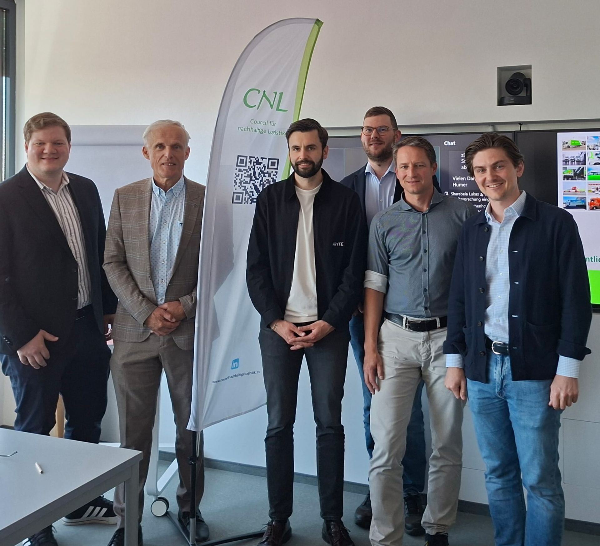 im Bild v. li. n. re.: Roman Schachenhofer / kw-Solutions, Andreas Bayer / CNL, Maximilian Zähringer / Fryte, Thomas Weiss /Daimler Truck, Franz Kogler / Smatrics, Korbinian Kasinger / kw-Solutions