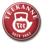Logo im roten Kreis mit der Aufschrift „TEEKANNE“ und einer Teekannenabbildung; darunter „SEIT 1882“.
