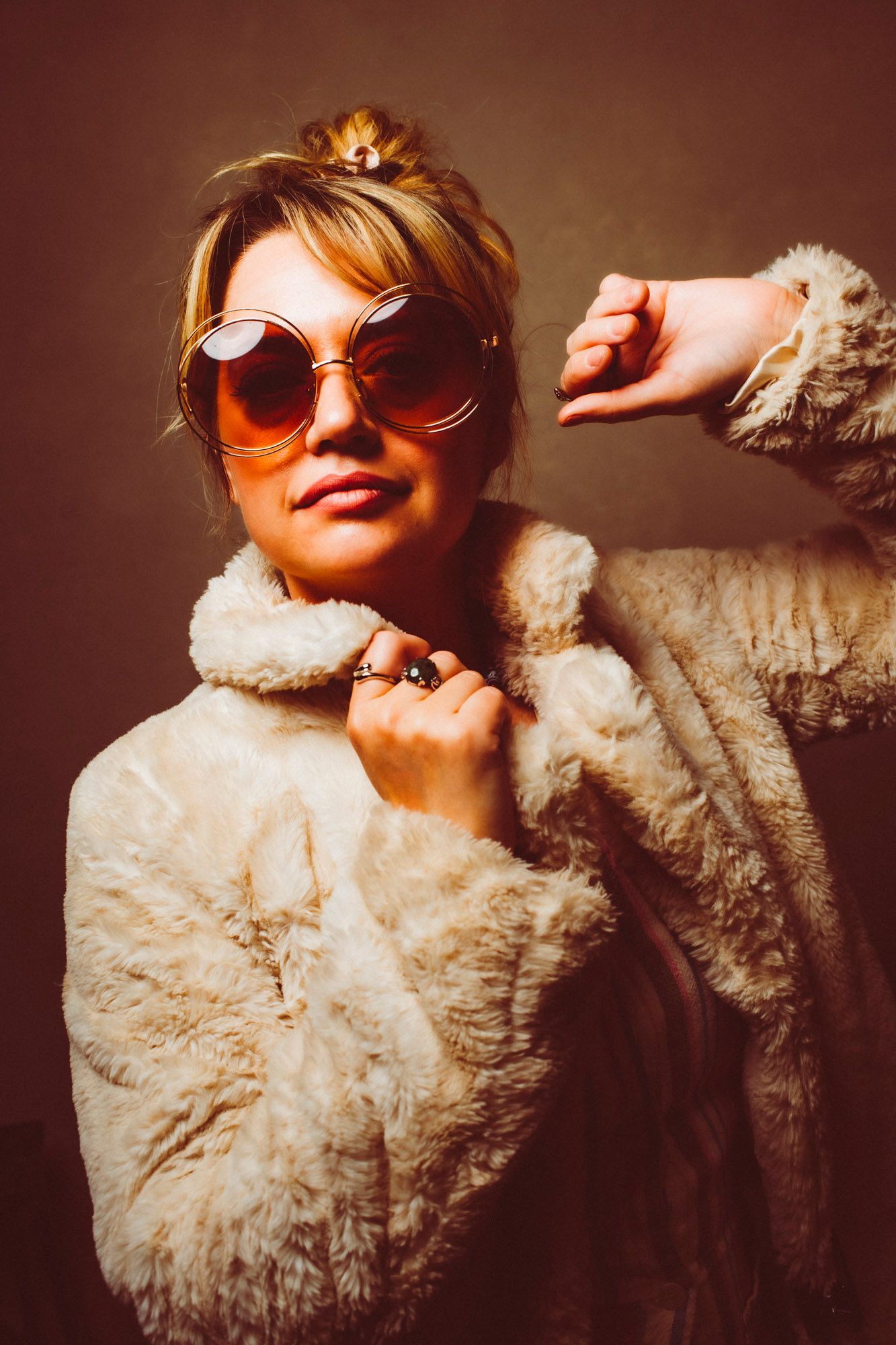 asheville singer songwriter ashley heath photographed by music photographer sandlin gaither in western north carolina photo studio, 2025