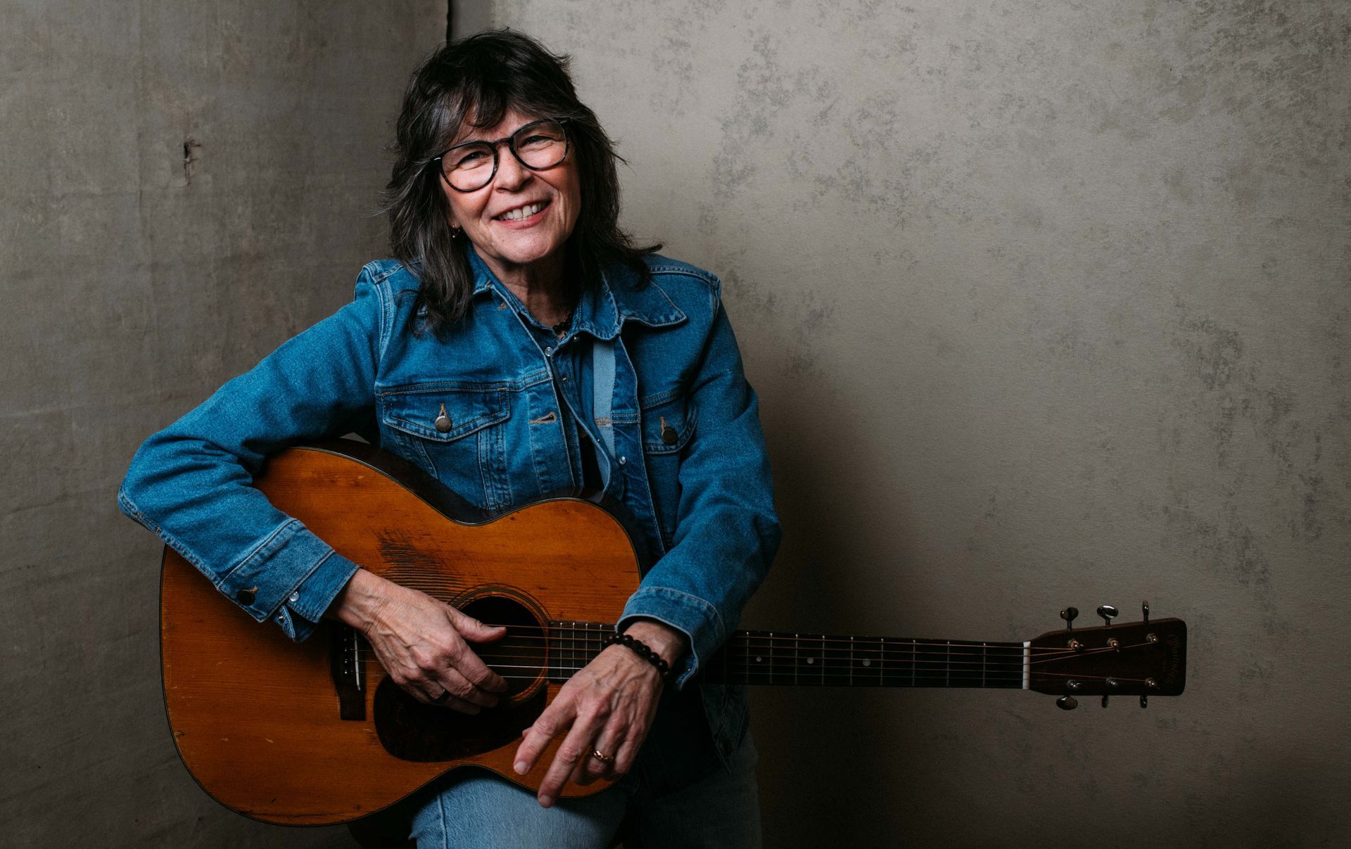 beth lee, musician with guitar, 2026, photographed by Asheville North Carolina music and portrait photographer sandlin gaither 