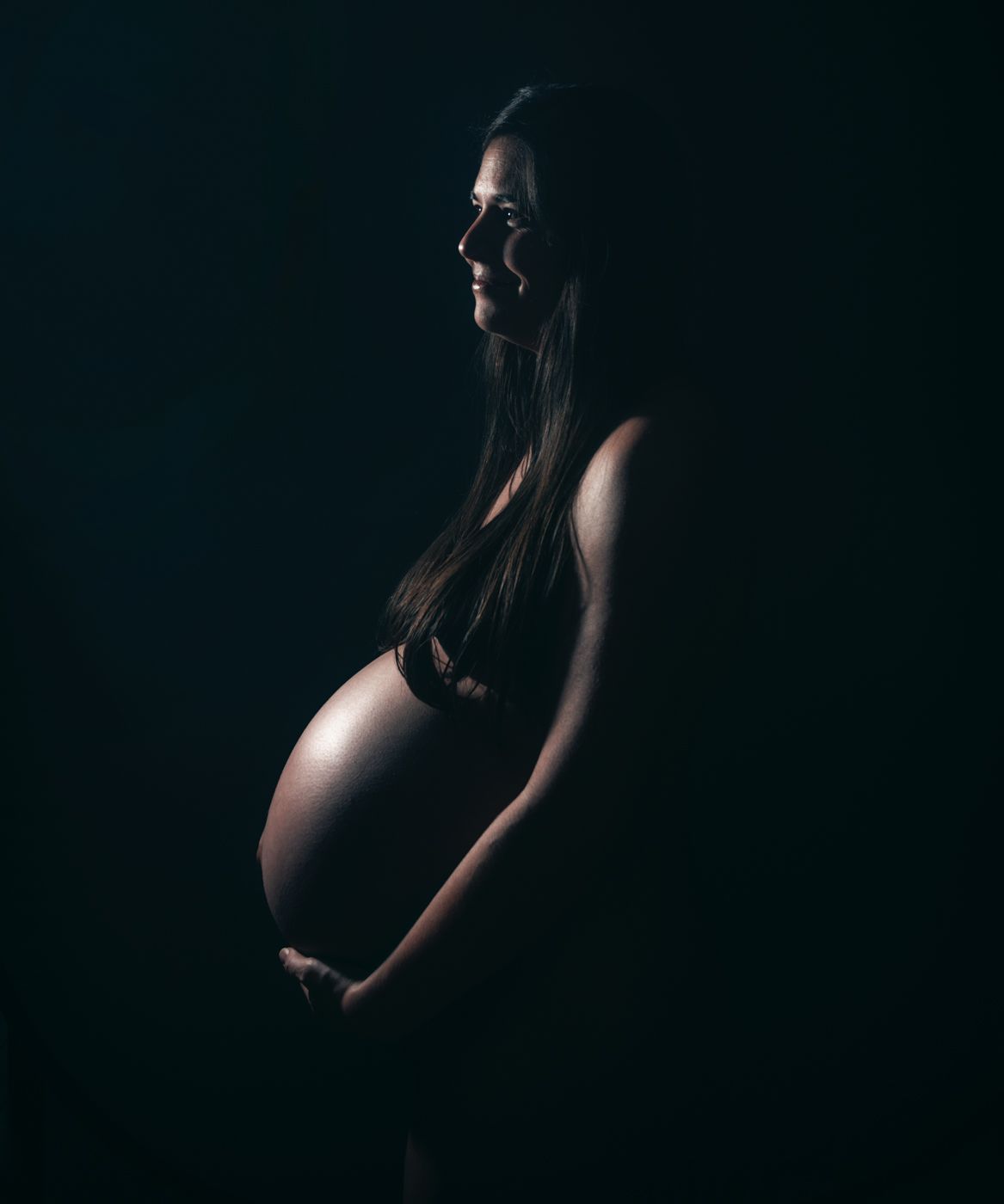 maternity costumed photo shoot in asheville for new mothers