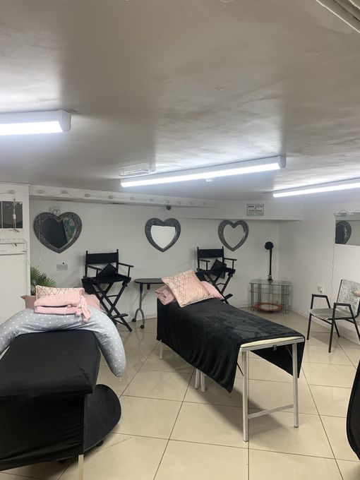 led lighting upgrades, emergency electrician, lighting upgrades ,light fittings.